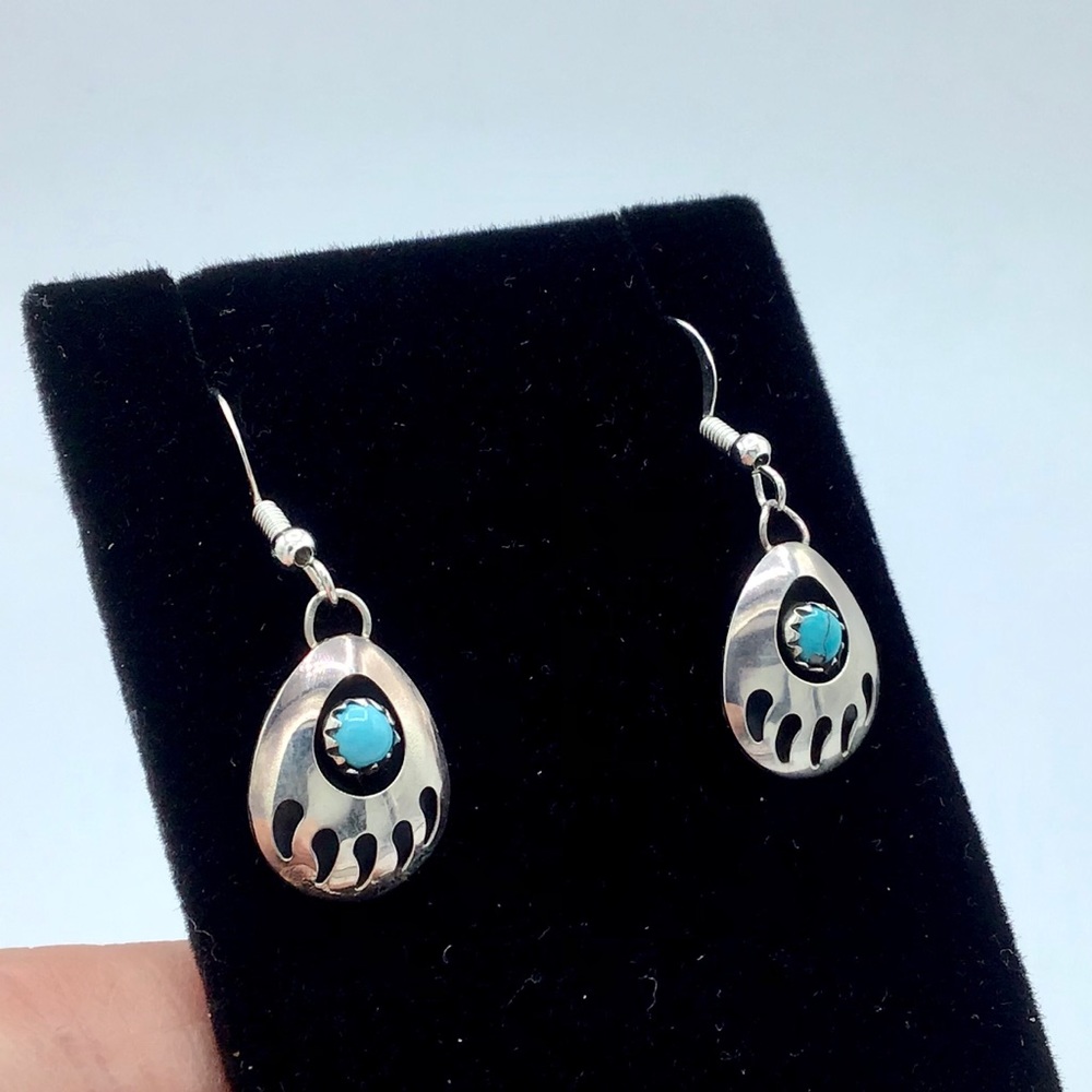 🌺VTG Native American Turquoise Earrings